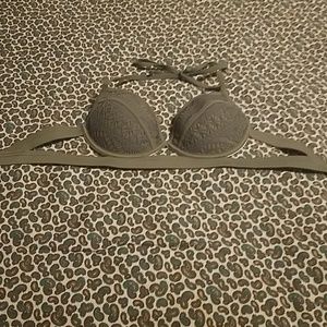 Medium swim top worn once